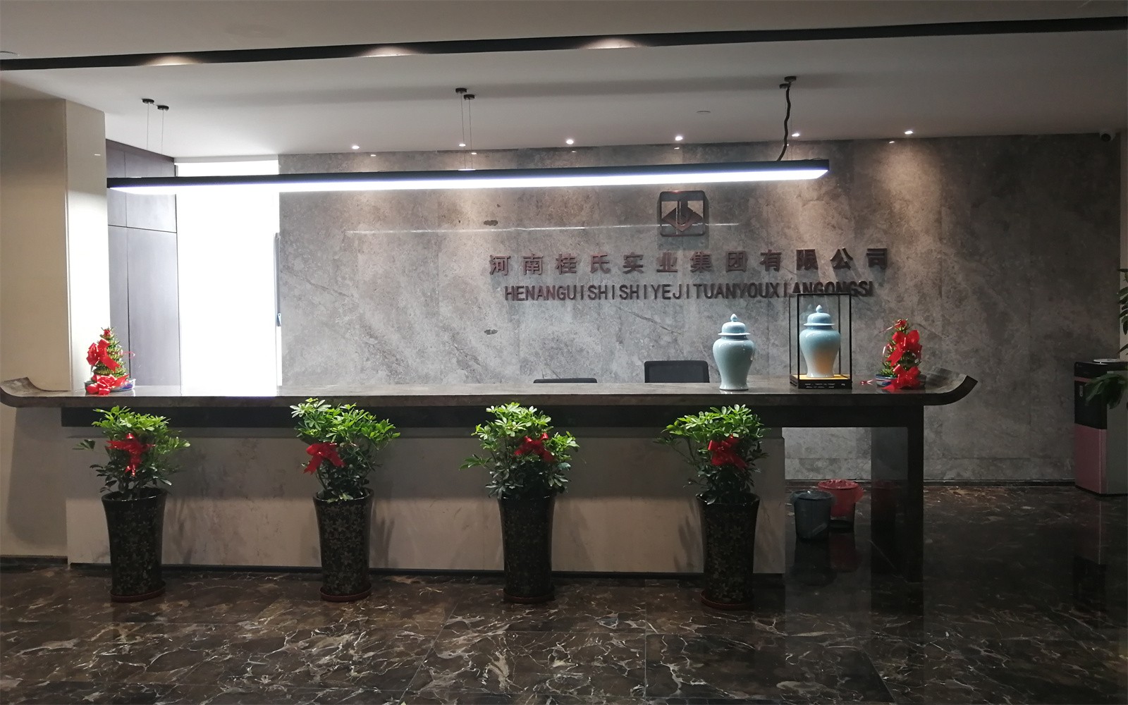 前台.jpg